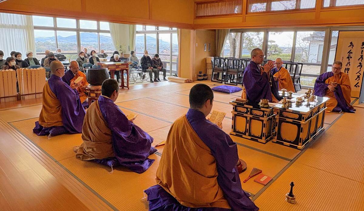土砂加持法要・施餓鬼法要