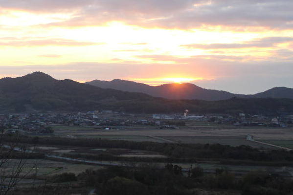 令和二年　初日の出　7時20分